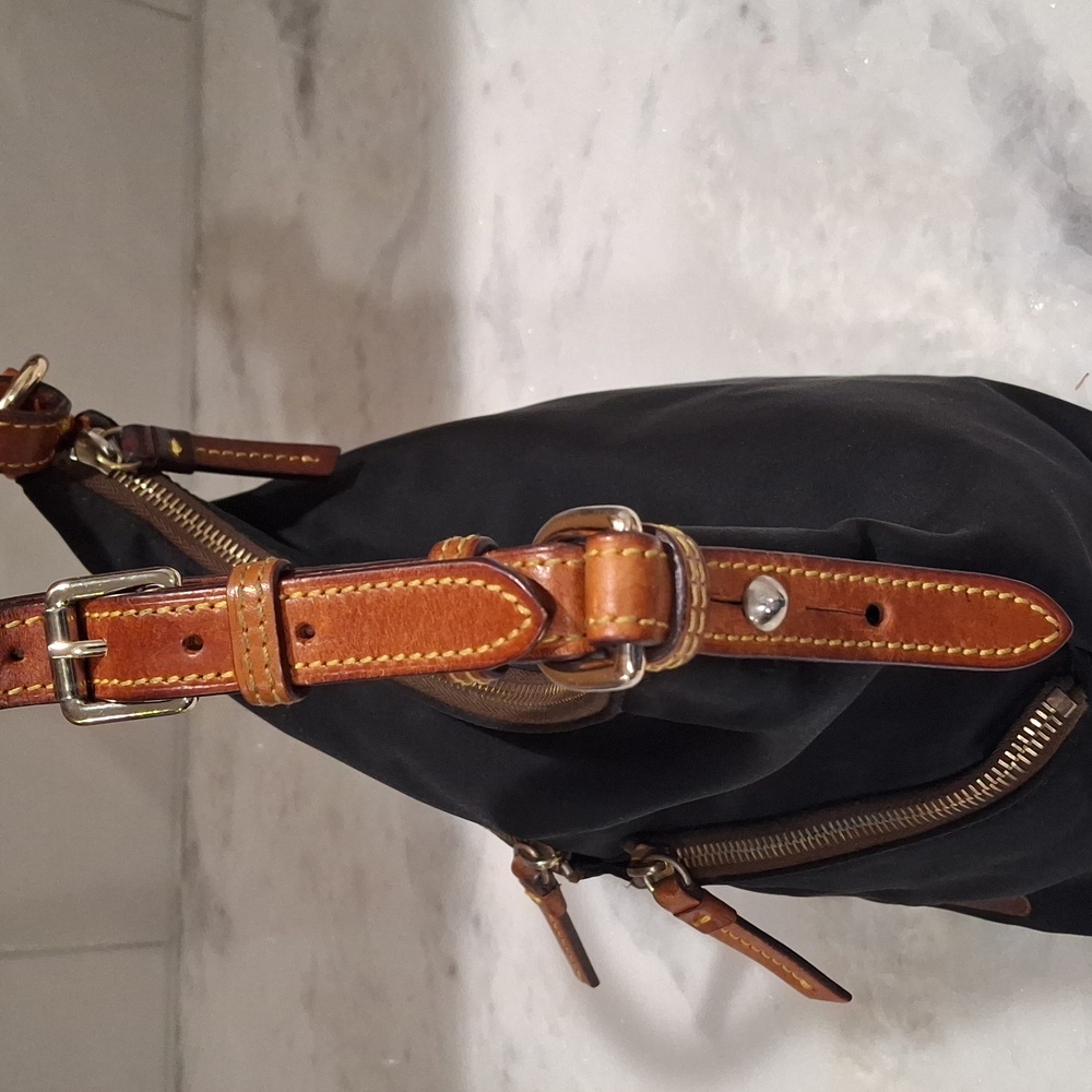 Handbag - Picture 9 of 16